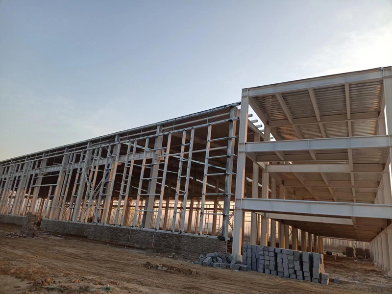 局部三層辦公樓和車(chē)間